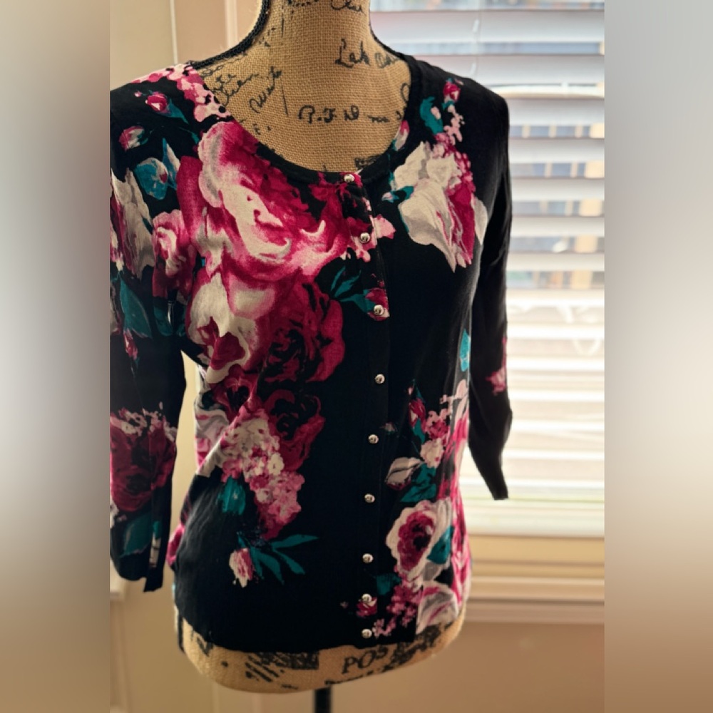 White House Black Market Floral Cardigan